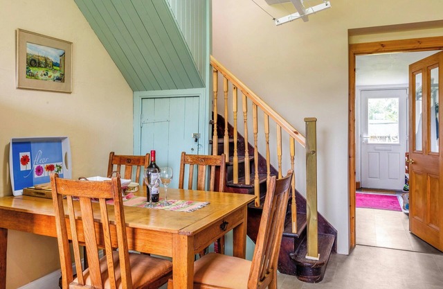 5 bedroom accommodation in Blackwaterfoot
