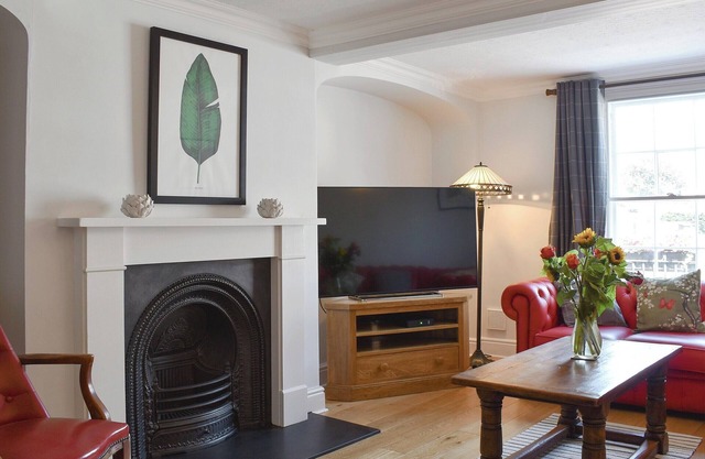 5 bedroom accommodation in Wimborne