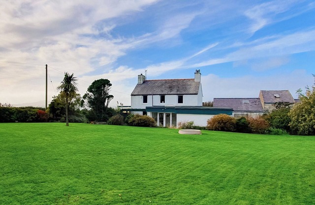 5 bedroom accommodation in Llanfaethlu, Anglesey