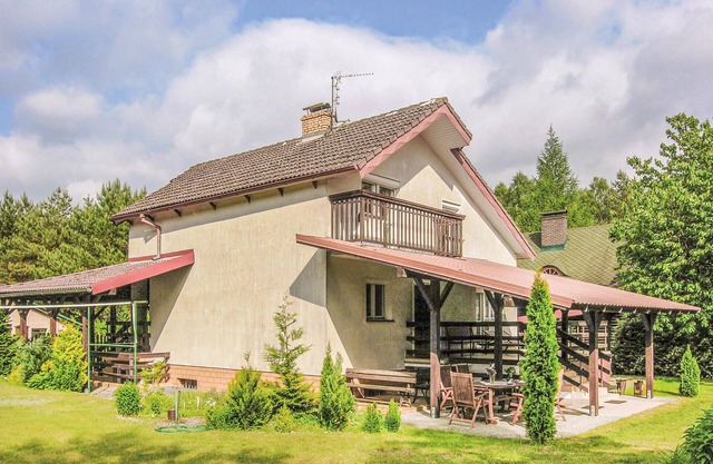 5 bedroom cozy home in Klodawa