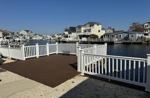 5 BEDROOM LAGOON FRONT - NEW TO RENTAL MARKET