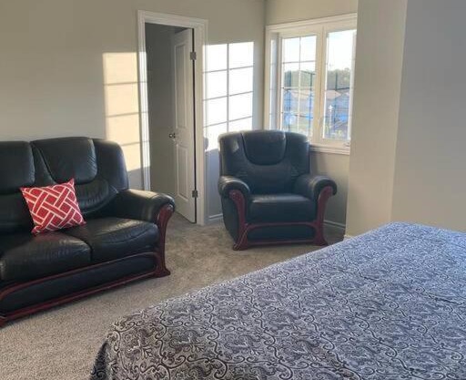 5-Bedroom Spacious Townhouse
