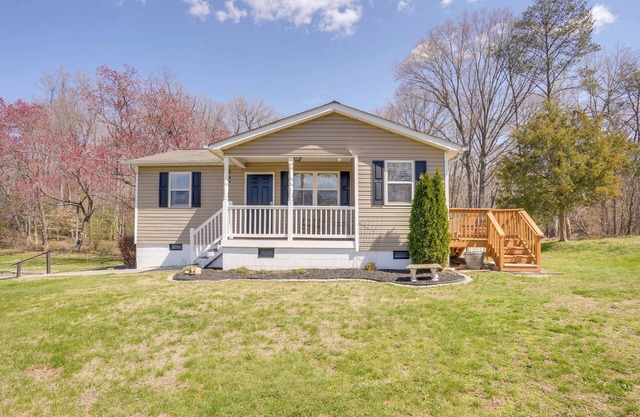 5 Mi to Dtwn Fredericksburg: Family Gem w/Yard