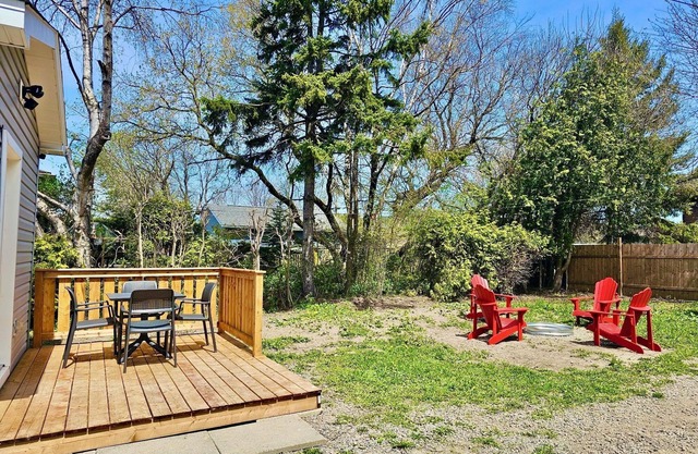5 min to Agawa Train | Cozy Oasis w/Firepit & Deck