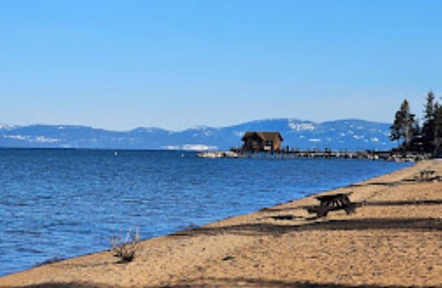 5 minute walk to Lake Tahoe - Beautiful South Lake Tahoe Resort