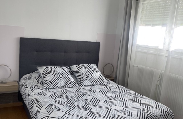 5 minutes from the station. Located between Paris, Disneyland & Asterix