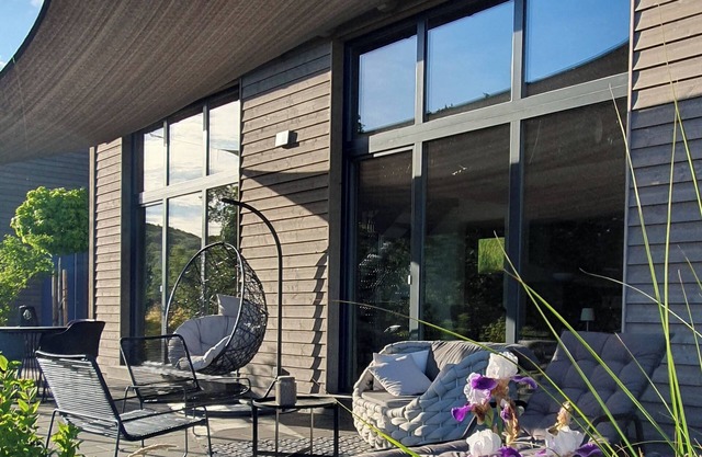 5* Odenwald Lodge with infrared sauna and "Haus Purpur" e-charging station