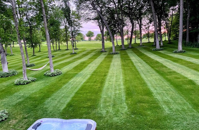 5 star ⭐️ rated home on Hazeltine National Golf Course with Beautiful Sunsets!