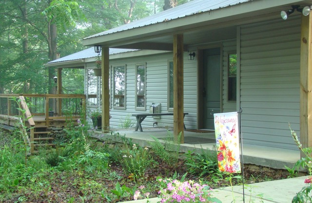 5 Star Reviews-Private setting-relax & unplug-near Fallingwater, Ohiopyle & GAP