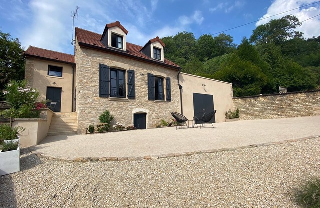 5* winegrower's house, 100% renovated using traditional materials
