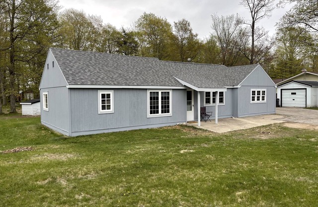 50 miles from Mackinac Island - Cozy cottage