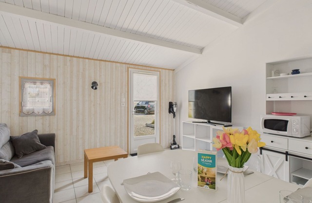 500 m from the beach, for 2 adults and 2 children