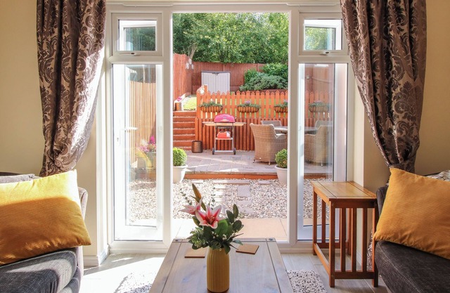 51 ST. GEORGES AVENUE, pet friendly, with a garden in Telford