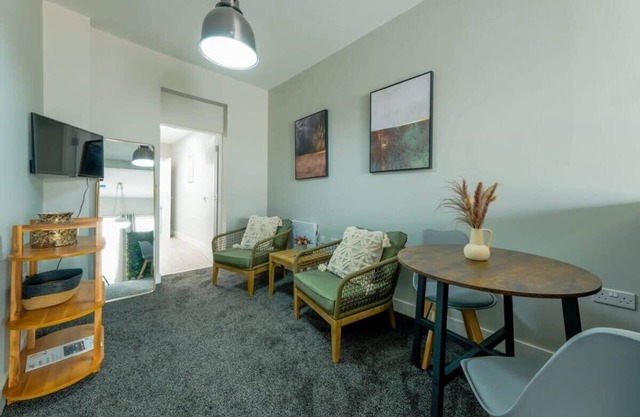 526 Gloucester Flat 1 - Hopewell