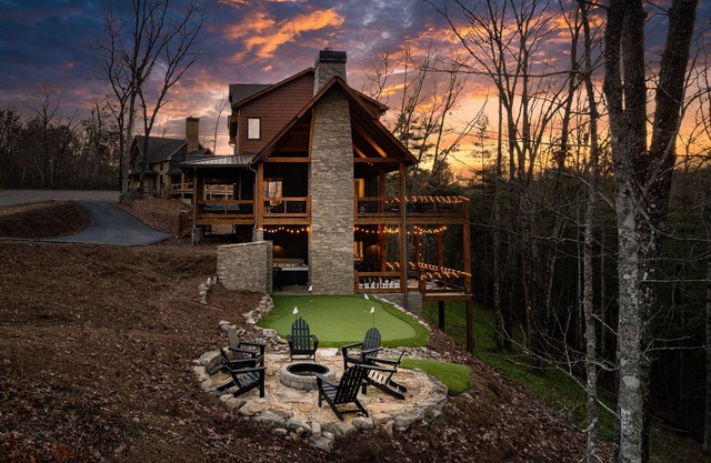 5BR Modern Luxe | Cozy Fall Views, Blue Ridge