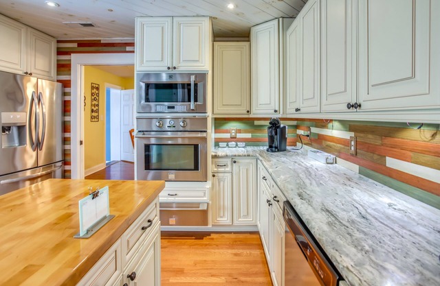 6 Mi to Boardwalk: Myrtle Beach Golfer's Retreat!