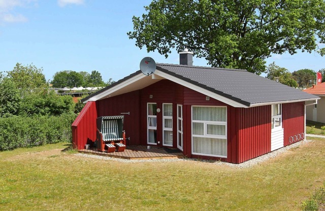 6 person holiday home in GROEMITZ