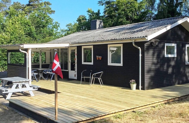 6 person holiday home in Rønde-By Traum