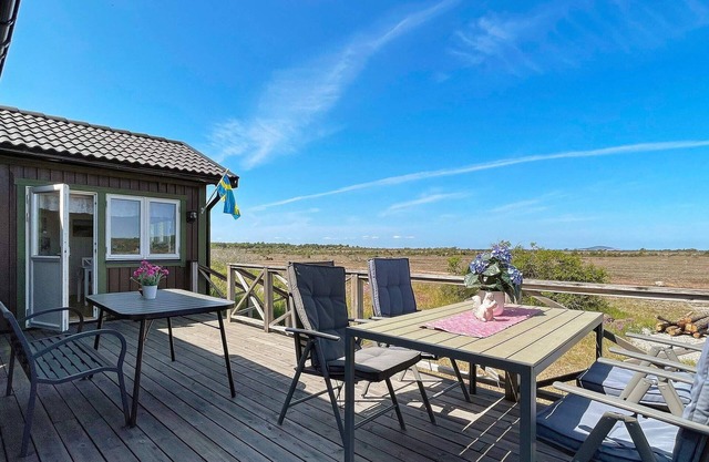 6 person holiday home in LÖTTORP-By Traum