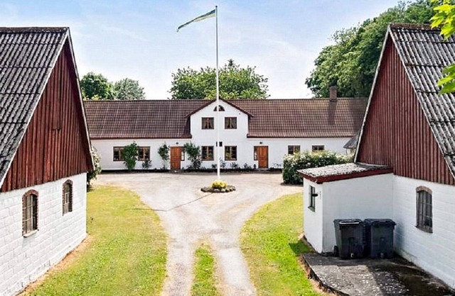6 person holiday home in Vollsjö