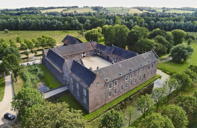6 person Terborgh Castle Package