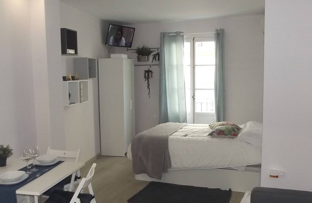 60 meters from Caleta beach. Apartment all new and equipped. Privileged place