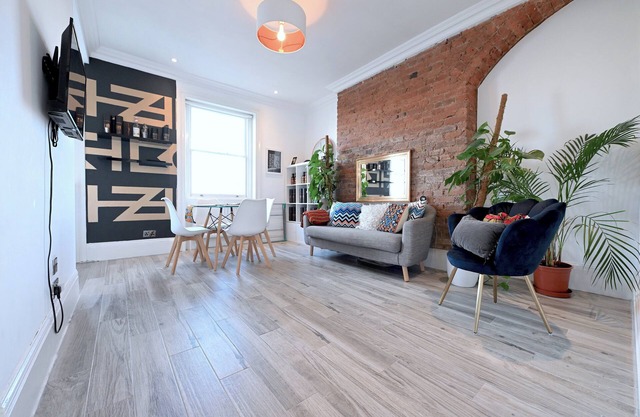 60C Lewisham Way SE14 6NY London Umodzi House