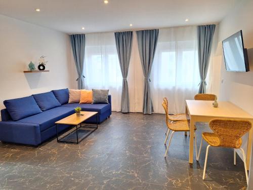 65m2 Apartment near Vienna - Up to 6 Guests - Self Check-in - Free Parking