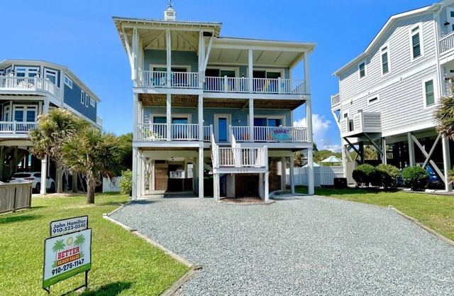 6BR 4.5BA House, 2nd Row, Ocean Views, Dog Friendly, Pool, Sleeps 12