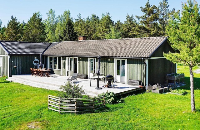 7 person holiday home in GRÄSÖ