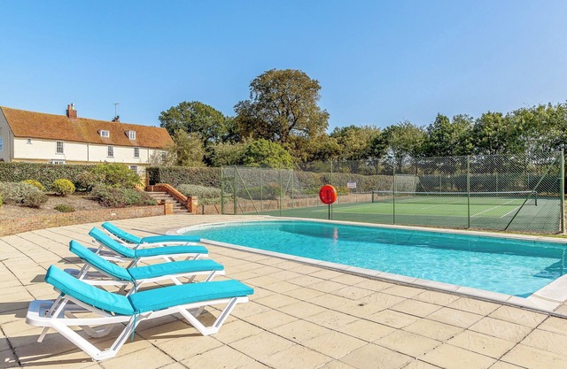 8 bedroom accommodation in Pattiswick, near Coggeshall