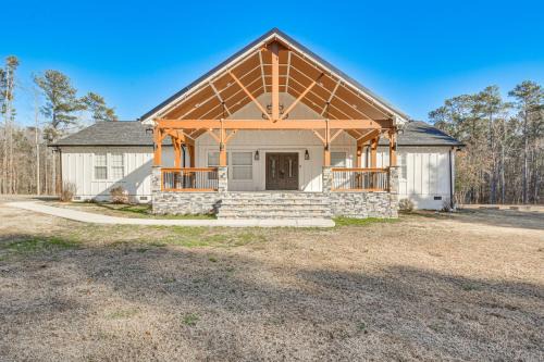 8 Mi to Jordan Lake Spacious New Hill Home