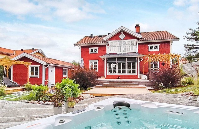 8 person holiday home in VAXHOLM