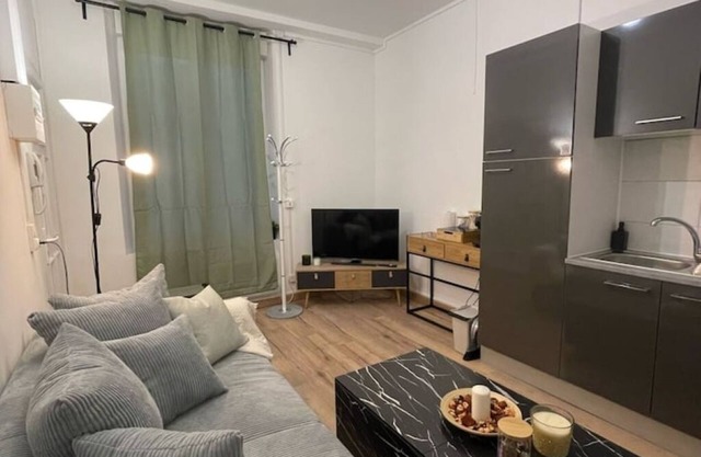 8-Very nice apartment in Reims for 4 travellers