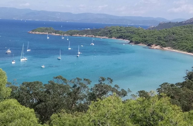 80 m2 SEA SUN SAND BEACHES 3 ISLANDS 83250 MAS DOU PARADIOU PROVENCE COTE D'AZUR
