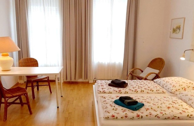 81m2 ideal for rent up to max. 6 months directly at U6