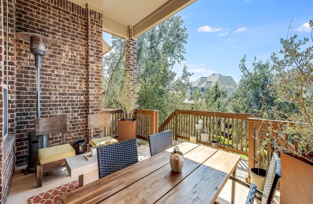 8409 Lookout Cliff Pass