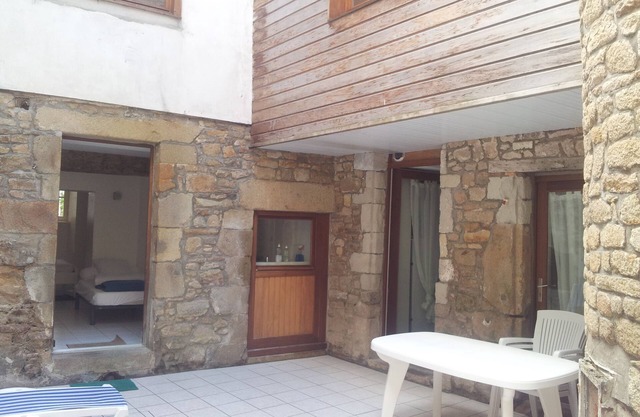 95 sq.m, with 1 bedroom, living room with sofa bed, terrace, patio, and Internet