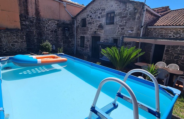 ¡A 10 Minutos de Santiago de Compostela! Casa Ideal Para Familias