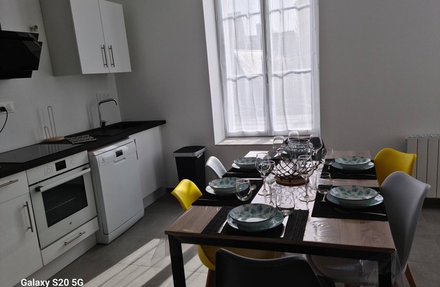 A 300m du Centre Ville! Appartement en RDC de 70m² Entièrement Rénové