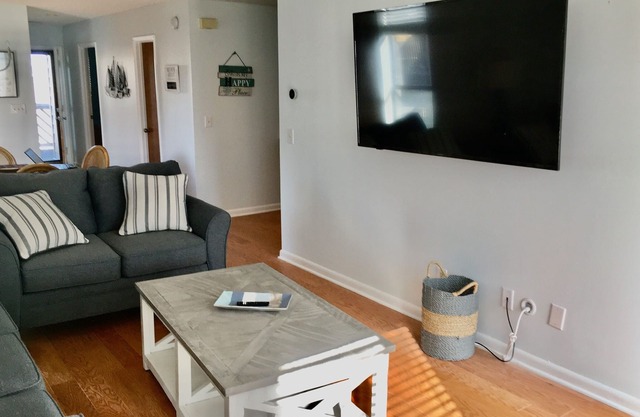 A block from the Beach and 2 Decks with amazing views!