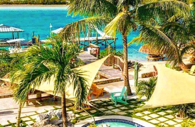 A Boutique Villa & Waterfront Playground: Private Pool, Hot Tub, Beach & Dock!