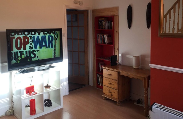 A clean and spacious home. Separate Full privacy.