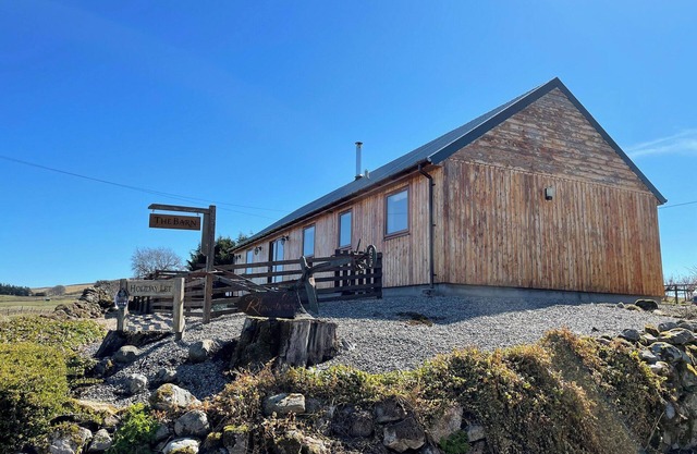 A converted barn ideally situated for exploring the fabulous Highlands.