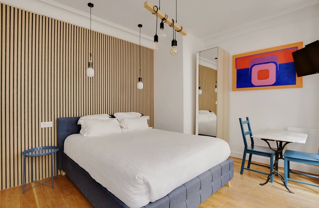 A Cosy Studio in Montparnasse