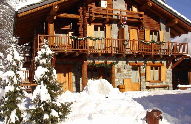 A Cozy Alpine Retreat