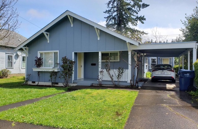 A Cozy House, close to UO Hayward Field, M.Knighte Arena, AUZ Stadium