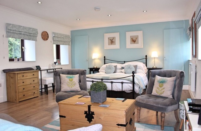 A cute and cosy cottage, close to the train station.