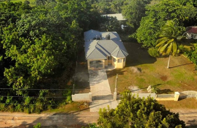 A few minutes away from all the great tourist attractions and town of Ochi Rios!