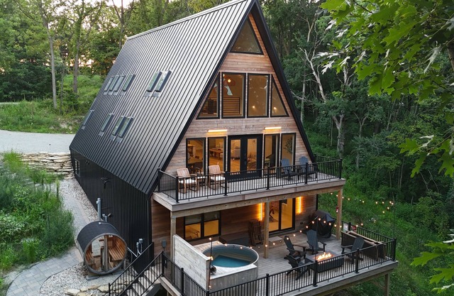 A-Frame Riverside Luxury: Hot Tub, Sauna, Arcade & Views!